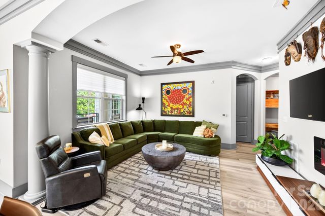 42 Schenck Parkway 106, Asheville, NC 28803