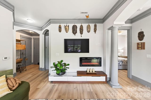 42 Schenck Parkway 106, Asheville, NC 28803