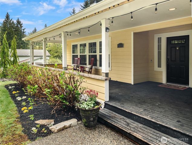 7211 Clover Blossom Lane NE, Bremerton, WA 98312