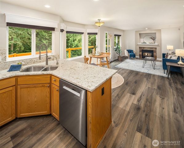 7211 Clover Blossom Lane NE, Bremerton, WA 98312