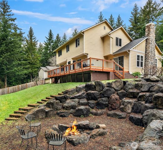 7211 Clover Blossom Lane NE, Bremerton, WA 98312