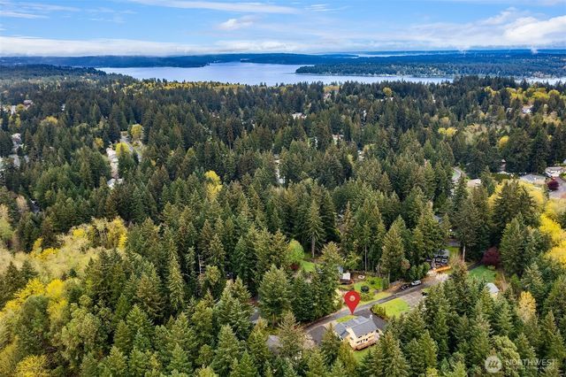 7211 Clover Blossom Lane NE, Bremerton, WA 98312