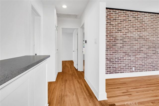 6630 Mclennan, Lake Balboa, CA 91406