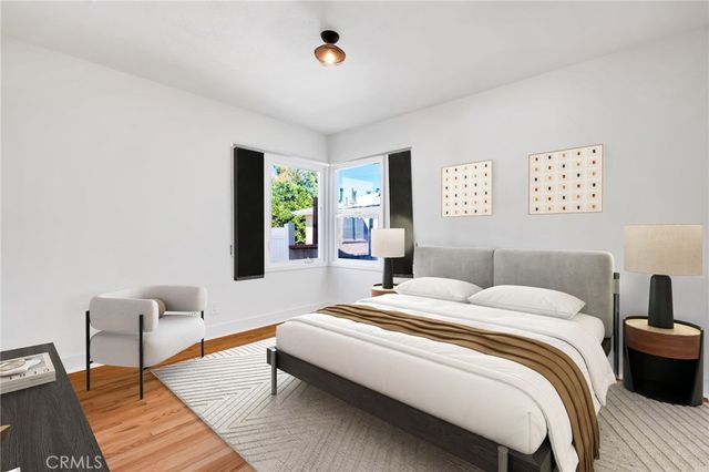 6630 Mclennan, Lake Balboa, CA 91406