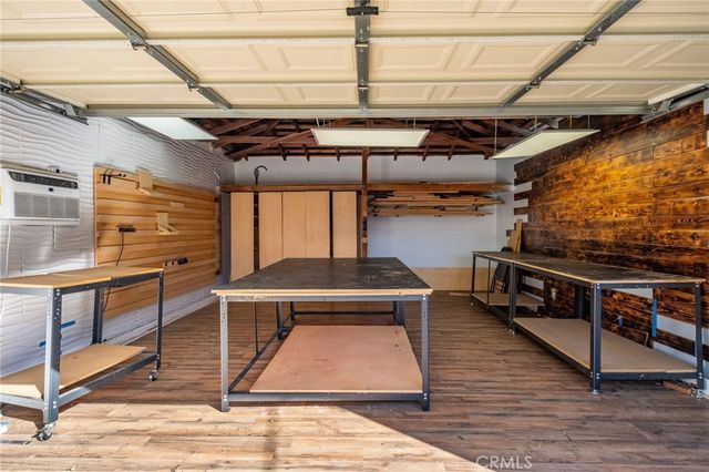 6630 Mclennan, Lake Balboa, CA 91406