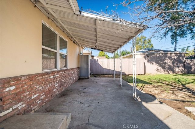 6630 Mclennan, Lake Balboa, CA 91406