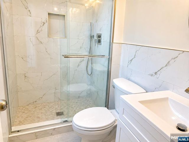 426 Broad Street 2nd Floor, Carlstadt, NJ 07072