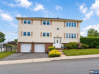 426 Broad Street 2nd Floor, Carlstadt, NJ 07072