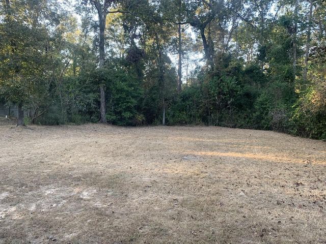 10855 Royal Pines, Conroe, TX 77303