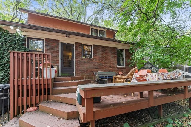 557 Letchworth Drive, Akron, OH 44303