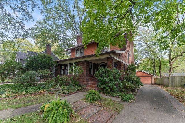 557 Letchworth Drive, Akron, OH 44303