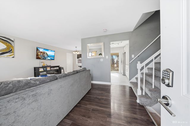 1052 Blackhawk Drive, University Park, IL 60484