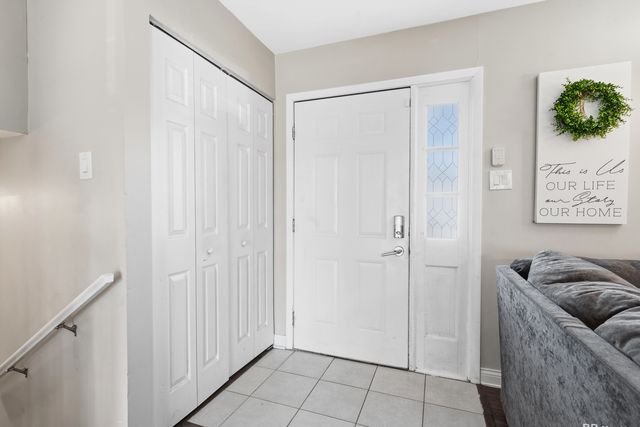 1052 Blackhawk Drive, University Park, IL 60484