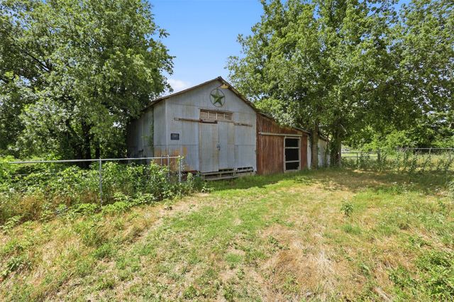 1001 El Rancho Rio, Bridgeport, TX 76426