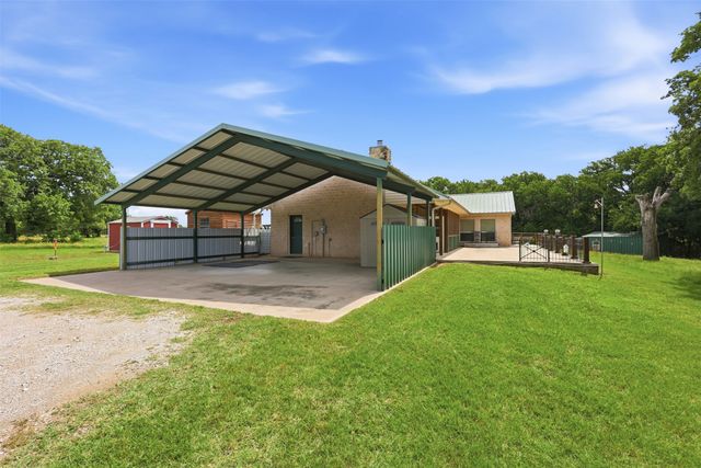 1001 El Rancho Rio, Bridgeport, TX 76426