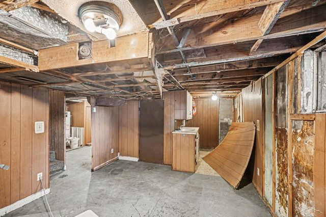 802 24th Street, Bay City, MI 48708
