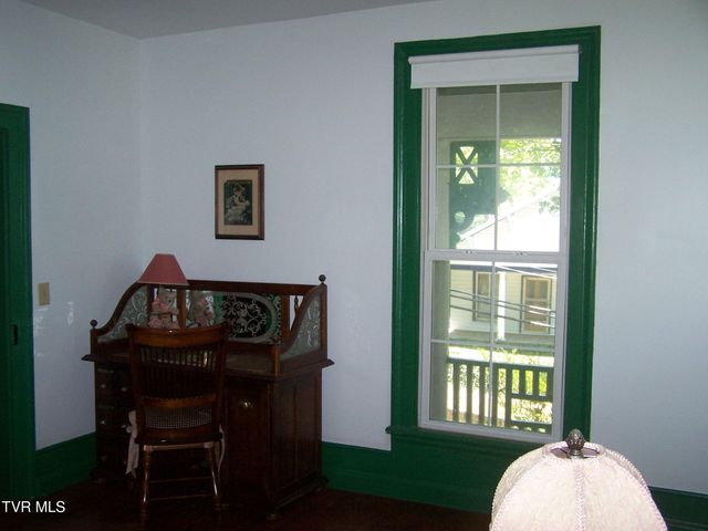 301 South Cherokee Street, Jonesborough, TN 37659