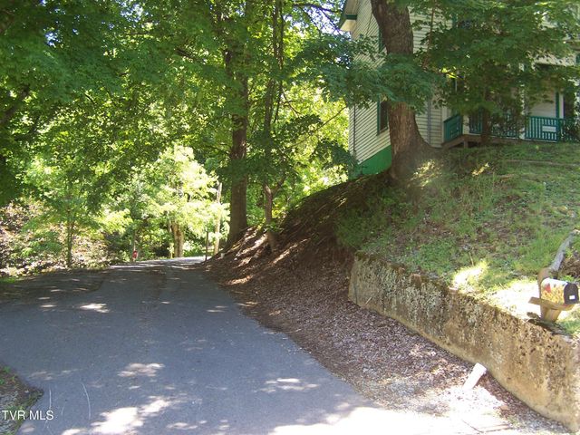 301 South Cherokee Street, Jonesborough, TN 37659