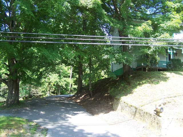 301 South Cherokee Street, Jonesborough, TN 37659