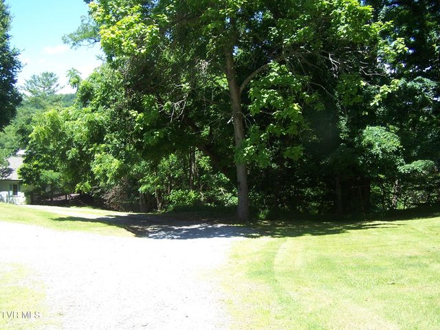 301 South Cherokee Street, Jonesborough, TN 37659