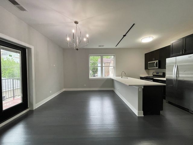 1841 W 21st Street 3W, Chicago, IL 60608