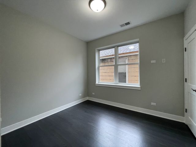 1841 W 21st Street 3W, Chicago, IL 60608
