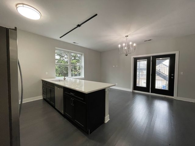 1841 W 21st Street 3W, Chicago, IL 60608