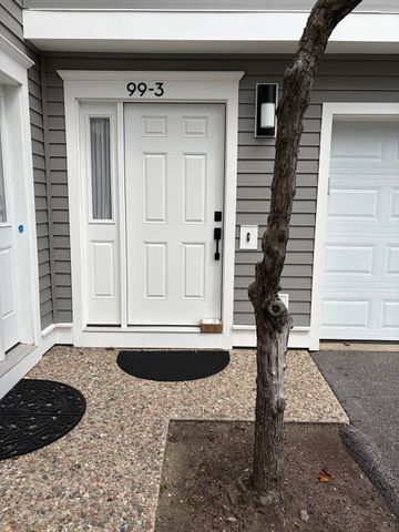 99 Anderer Lane 3, Boston, MA 02132