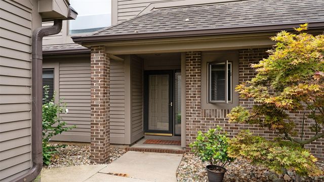 2641 Aspen Road, Ann Arbor, MI 48108