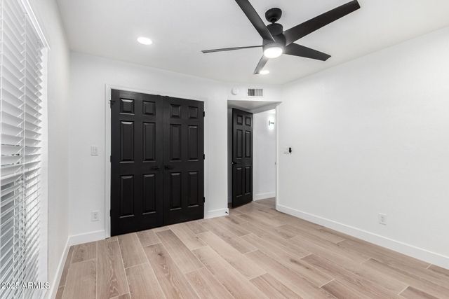 5040 E COLUMBINE Drive, Scottsdale, AZ 85254