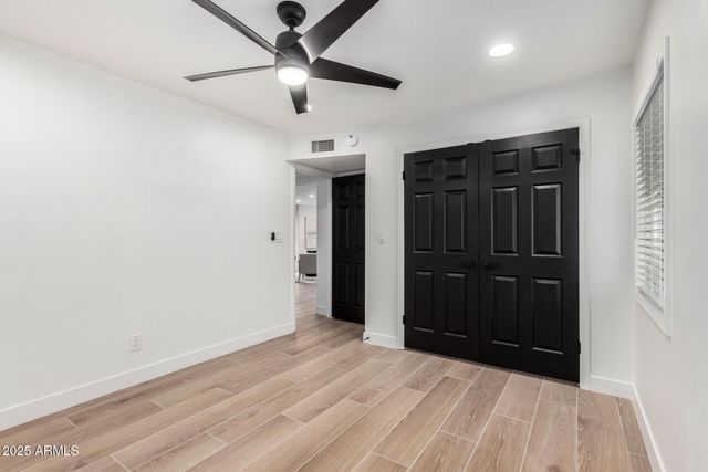 5040 E COLUMBINE Drive, Scottsdale, AZ 85254