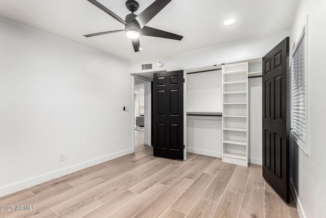 5040 E COLUMBINE Drive, Scottsdale, AZ 85254