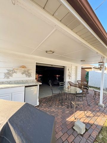 5549 N Parkside Avenue, Chicago, IL 60630