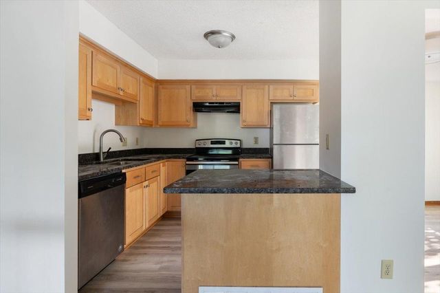 2640 Shenandoah Lane N, Plymouth, MN 55447