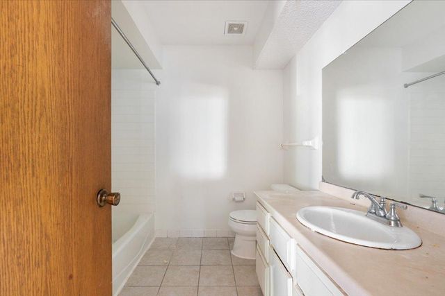 2640 Shenandoah Lane N, Plymouth, MN 55447