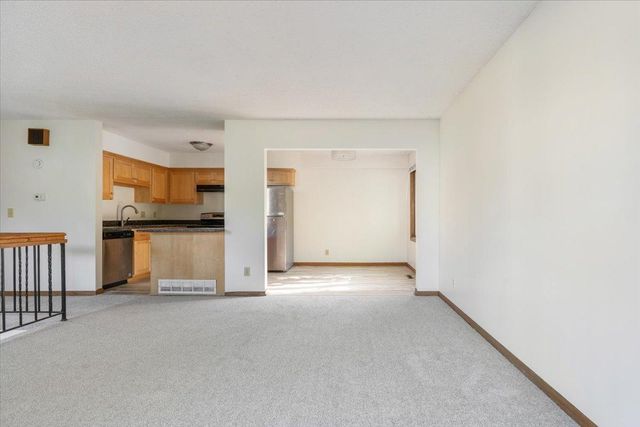 2640 Shenandoah Lane N, Plymouth, MN 55447