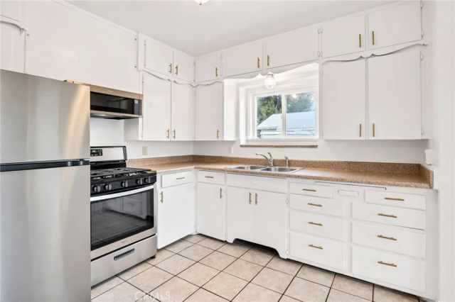 247 N Wateka, San Jacinto, CA 92583