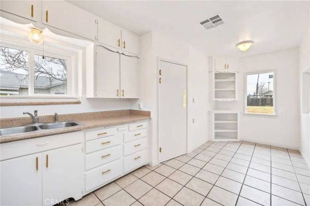 247 N Wateka, San Jacinto, CA 92583