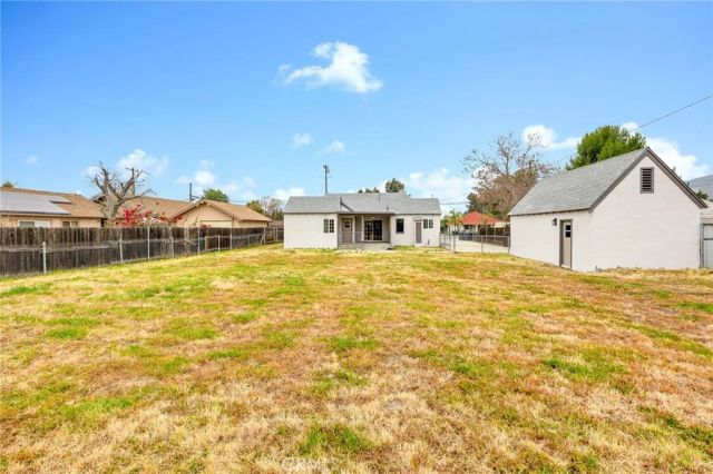 247 N Wateka, San Jacinto, CA 92583