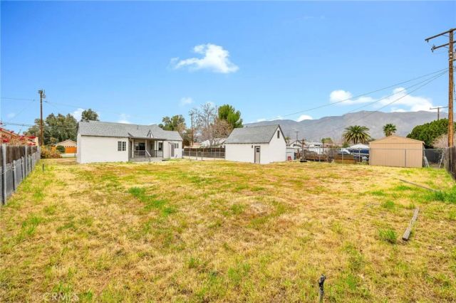 247 N Wateka, San Jacinto, CA 92583