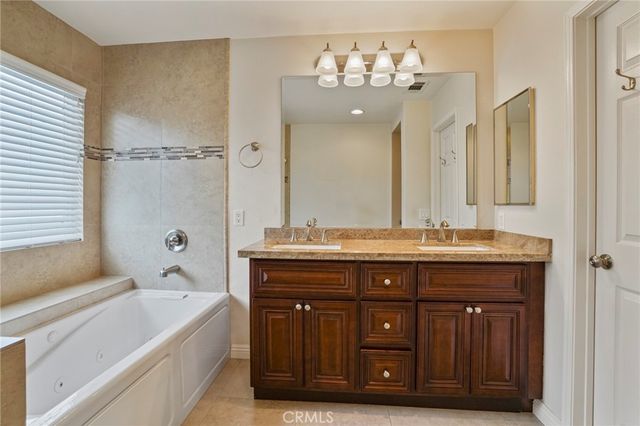 2496 Maxson Court, Signal Hill, CA 90755