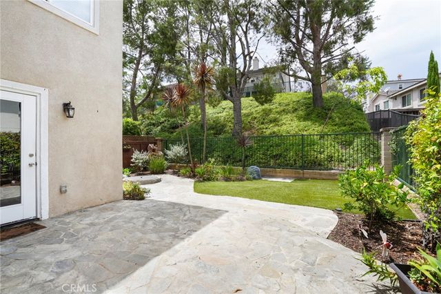2496 Maxson Court, Signal Hill, CA 90755
