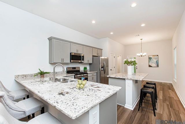 1130 Shadow Bluff Ave, Baton Rouge, LA 70820