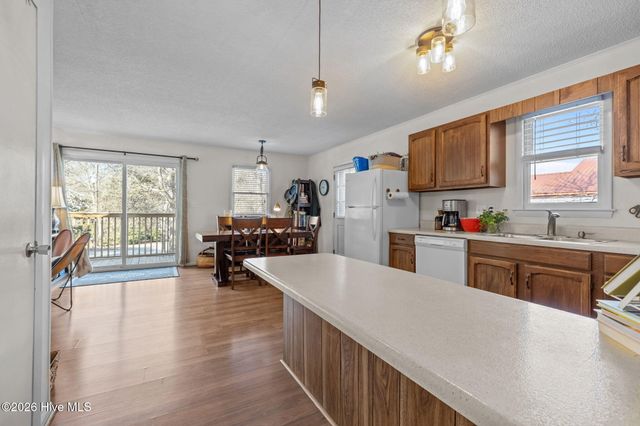 132 Conch Court, Emerald Isle, NC 28594