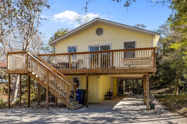 132 Conch Court, Emerald Isle, NC 28594