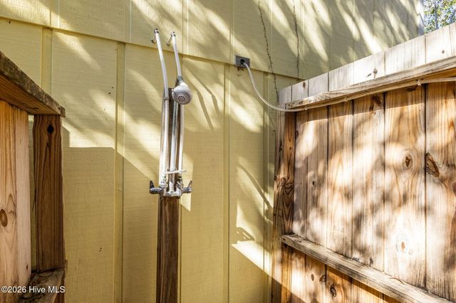 132 Conch Court, Emerald Isle, NC 28594