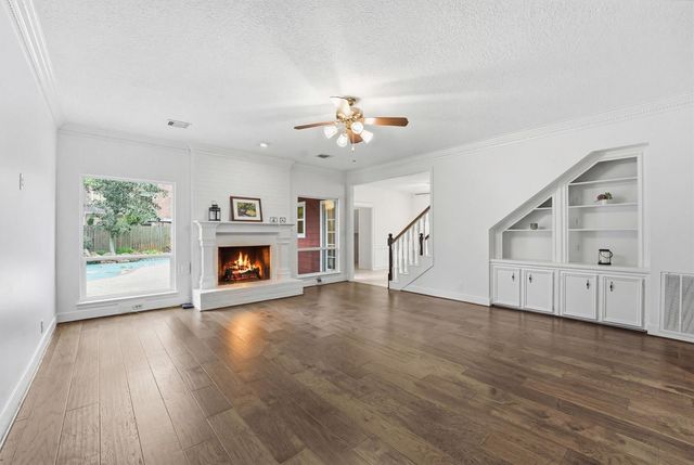 29 Tanager Trail, The Woodlands, TX 77381