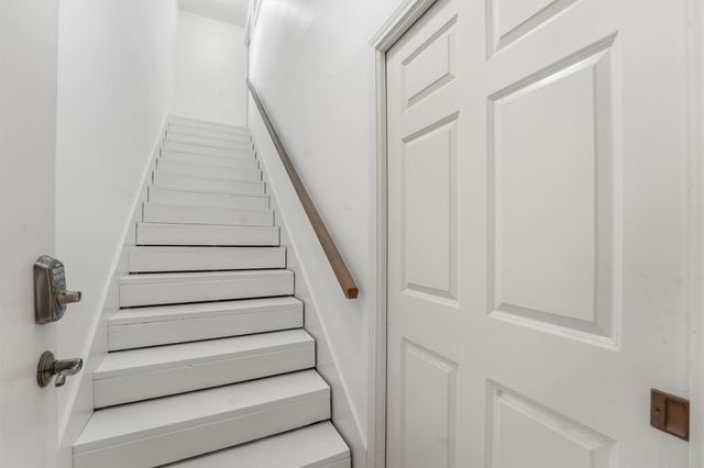 29 Tanager Trail, The Woodlands, TX 77381