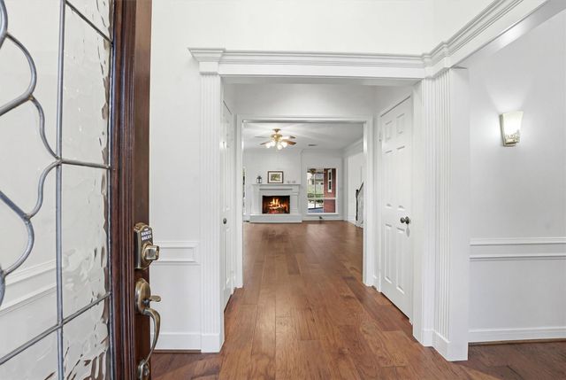 29 Tanager Trail, The Woodlands, TX 77381