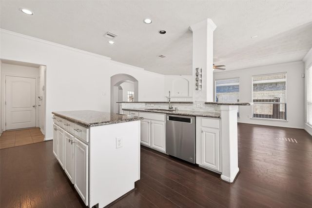 6206 Hidden Alley Drive, Katy, TX 77494